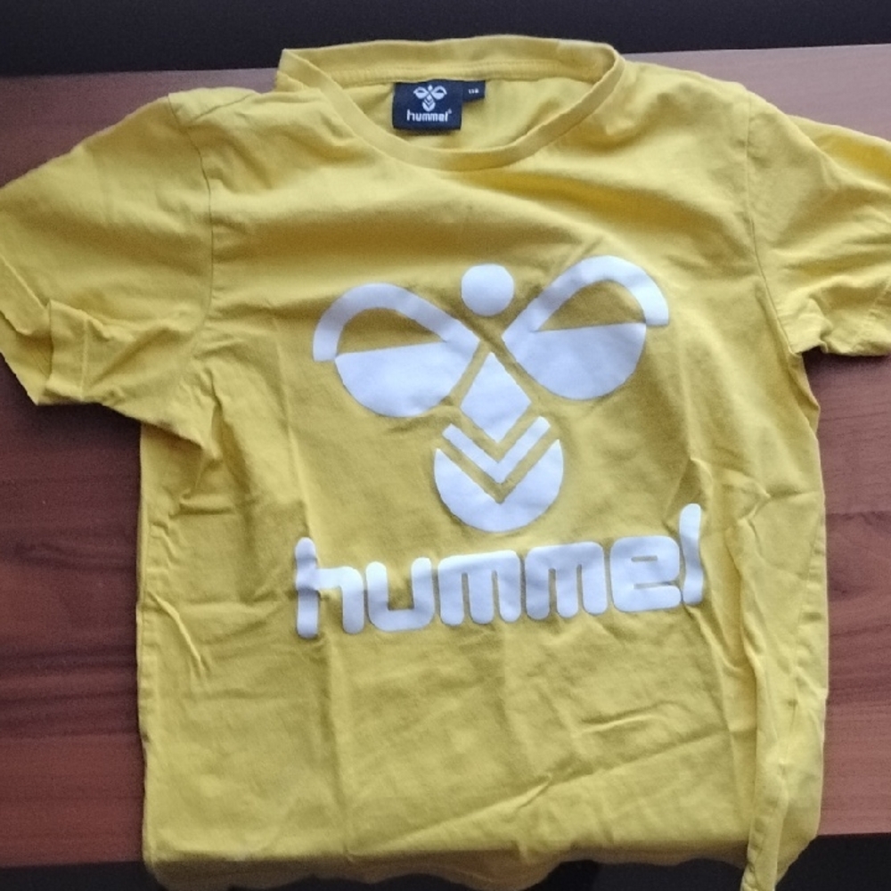 Hummel Kids Tee in Bright Yellow